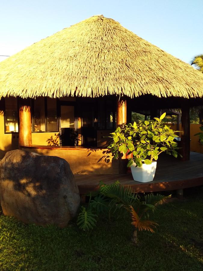 Omati Lodge Taravao Exterior photo