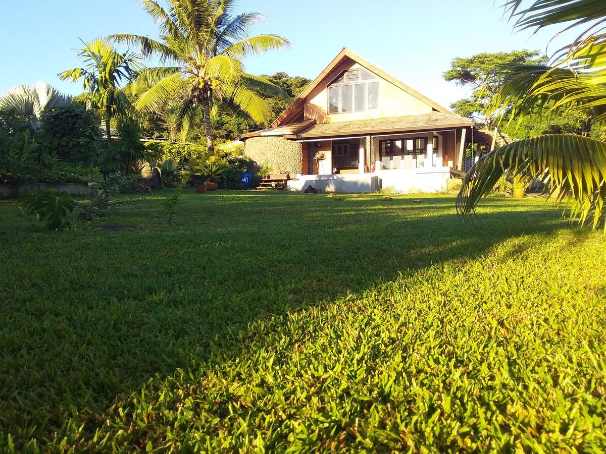 Omati Lodge Taravao Exterior photo