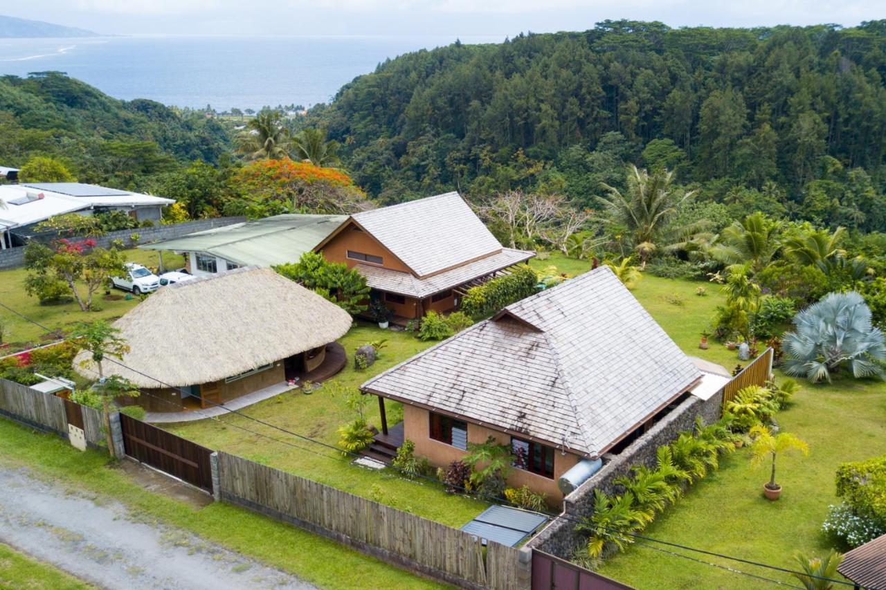 Omati Lodge Taravao Exterior photo